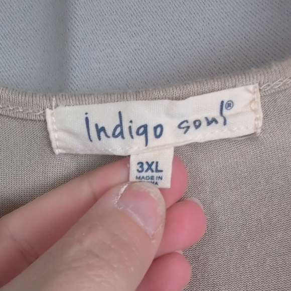 Indigo Soul Cream Lace Detail Tunic - Picture 7 of 7